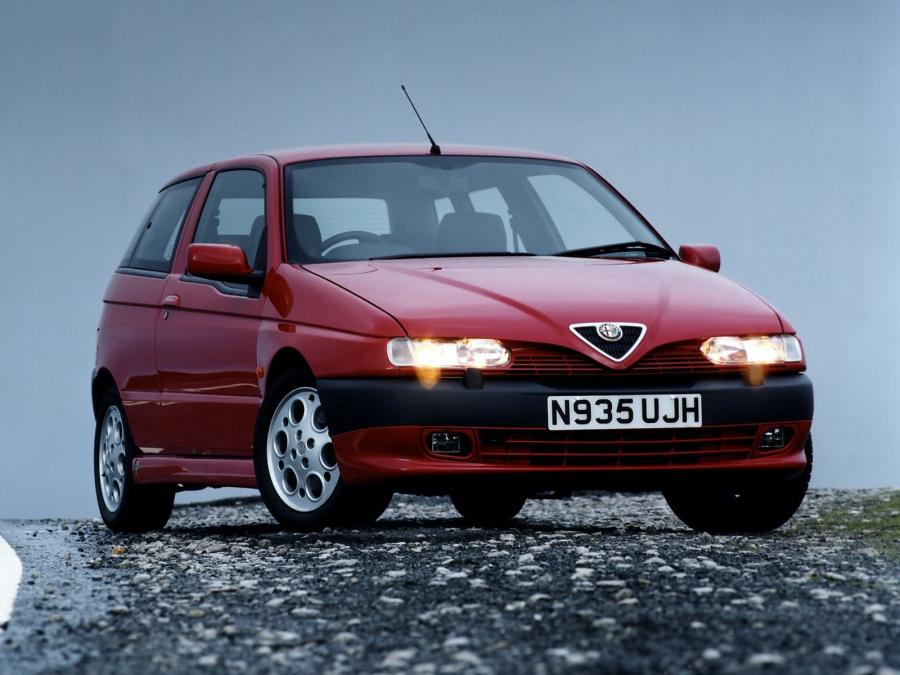  Alfa Romeo 145 Cloverleaf 1996 года  (фото 5 из 5)